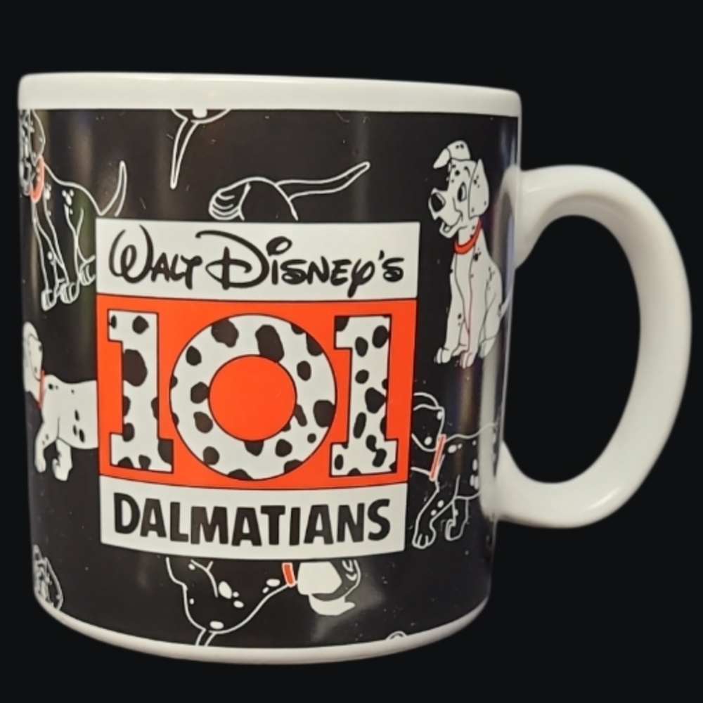 VINTAGE WALT DISNEY'S 101 DALMATIANS COFFEE MUG - APPLAUSE